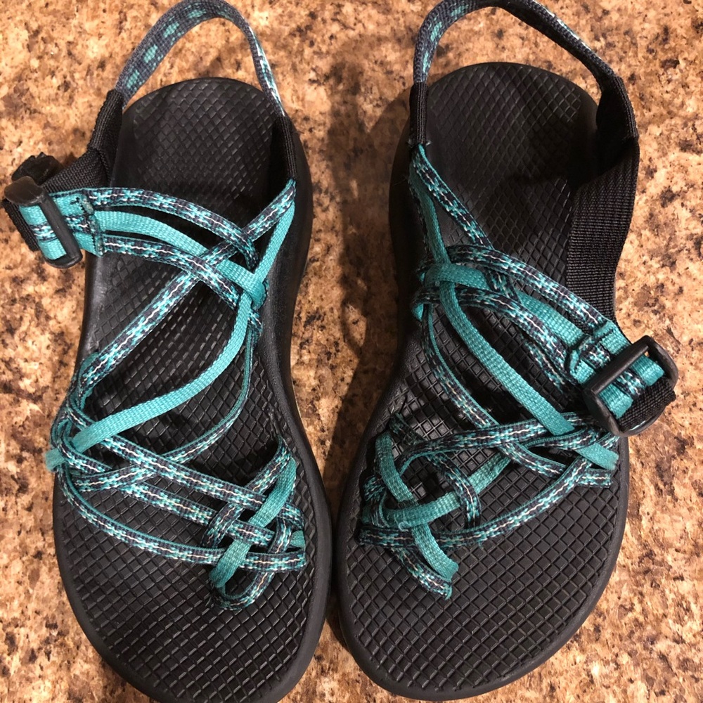 Womens teal Chacos